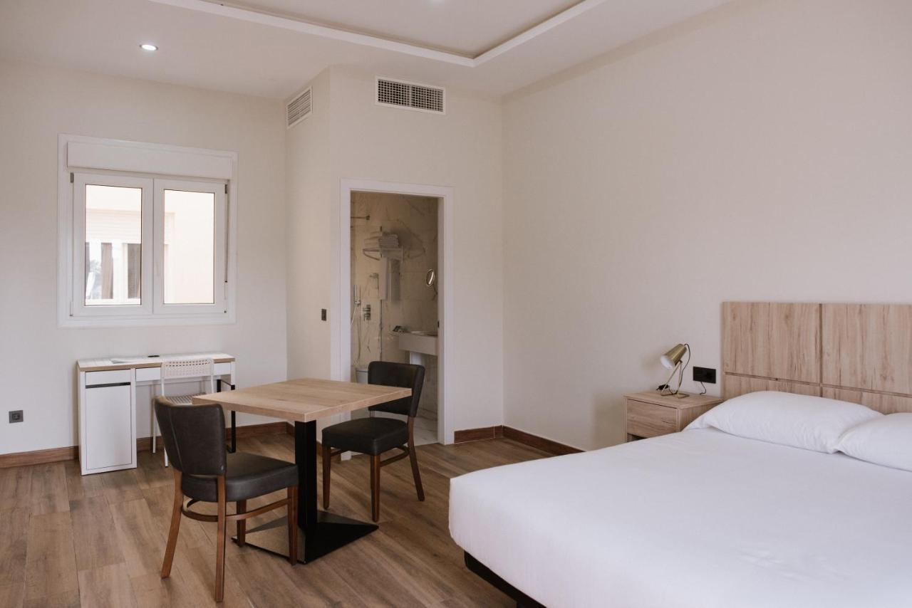 Hotel Melilla Centro מראה חיצוני תמונה