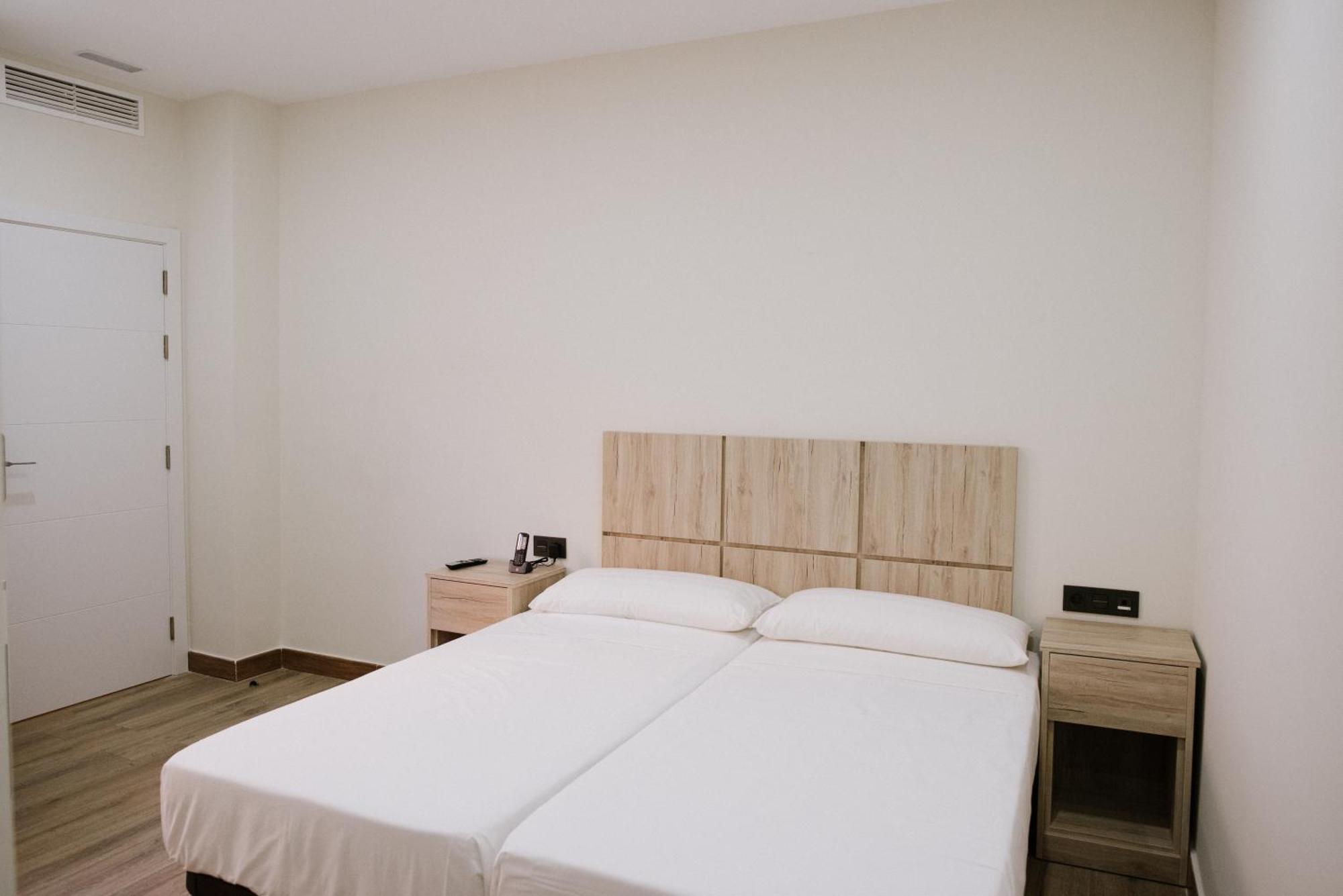 Hotel Melilla Centro מראה חיצוני תמונה